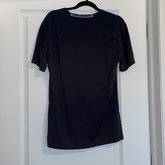 Nike Pro Combat Tee - Picture 2 of 3